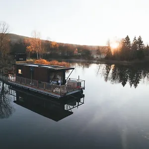 Bleu Minuit La Rive Etoilee , Thezillieu France